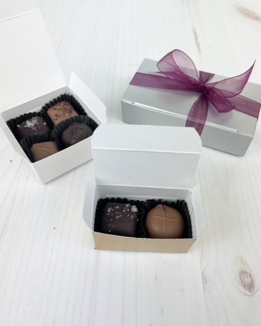 Picture of Favor Box - Assorted Chocolates